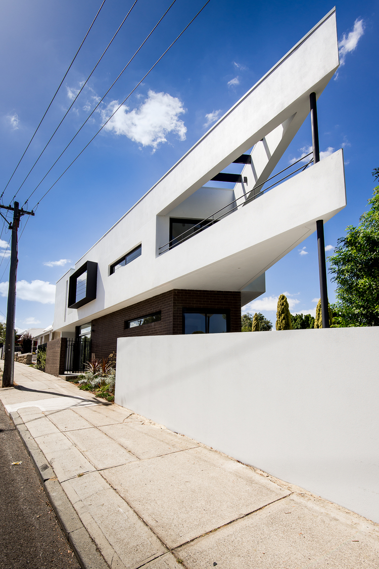 Local heroes: Triangle House by Robeson Architects. Image by Dion Photography. Vincent St, Mt. Lawley. Perth Residential Architecture. 
