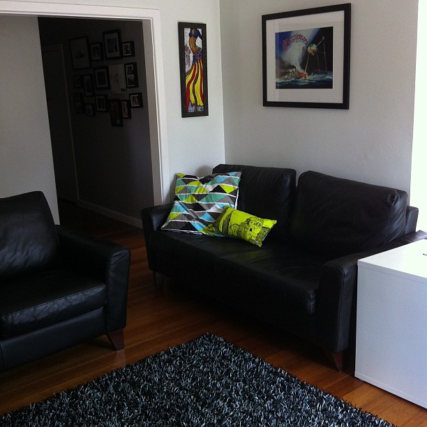 Artizen Rug, Home Republic Cushions, My Lounge | More on the RSD Blog www.rsdesigns.com.au/blog/