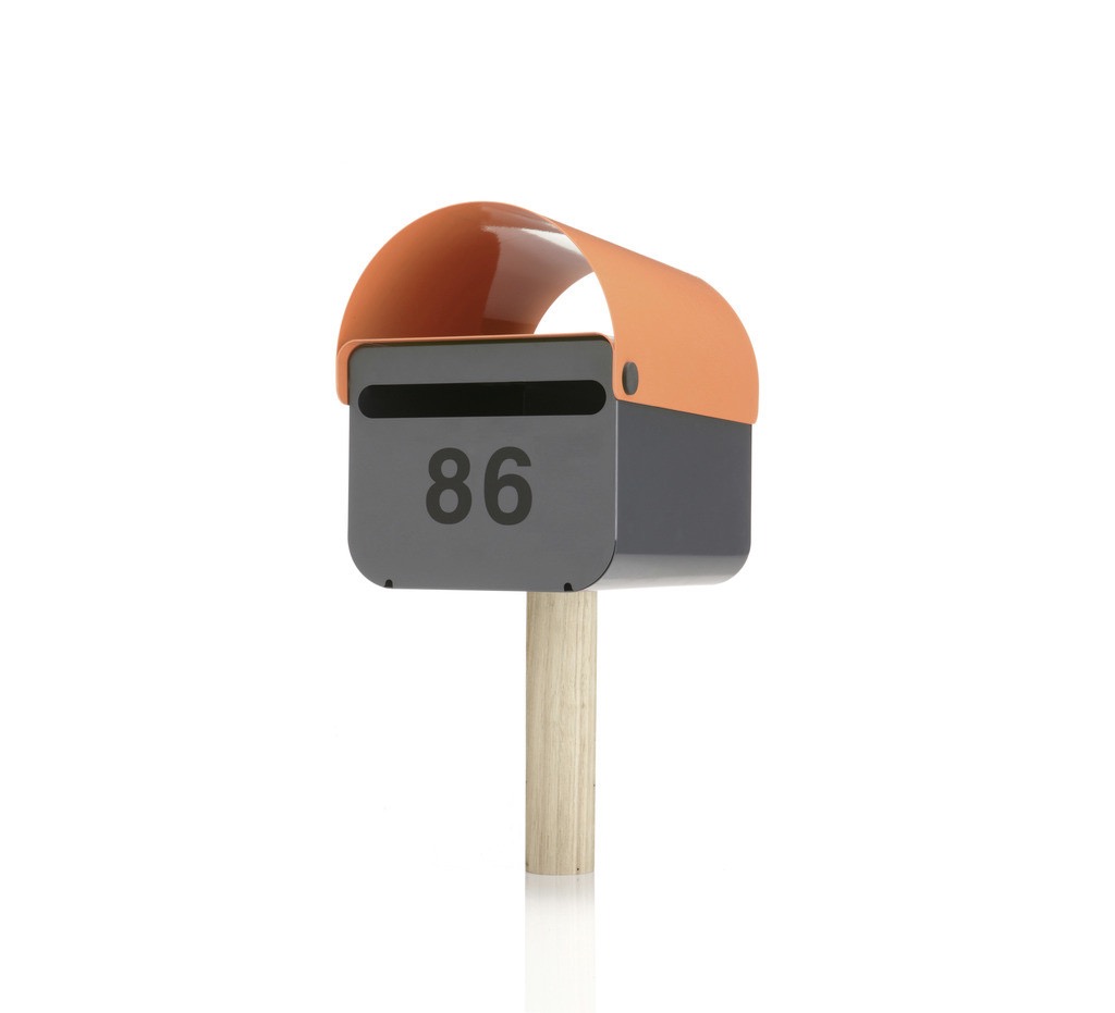 The Tom Tom letterbox from Design By Them. More #Orange on the RSD Blog.
