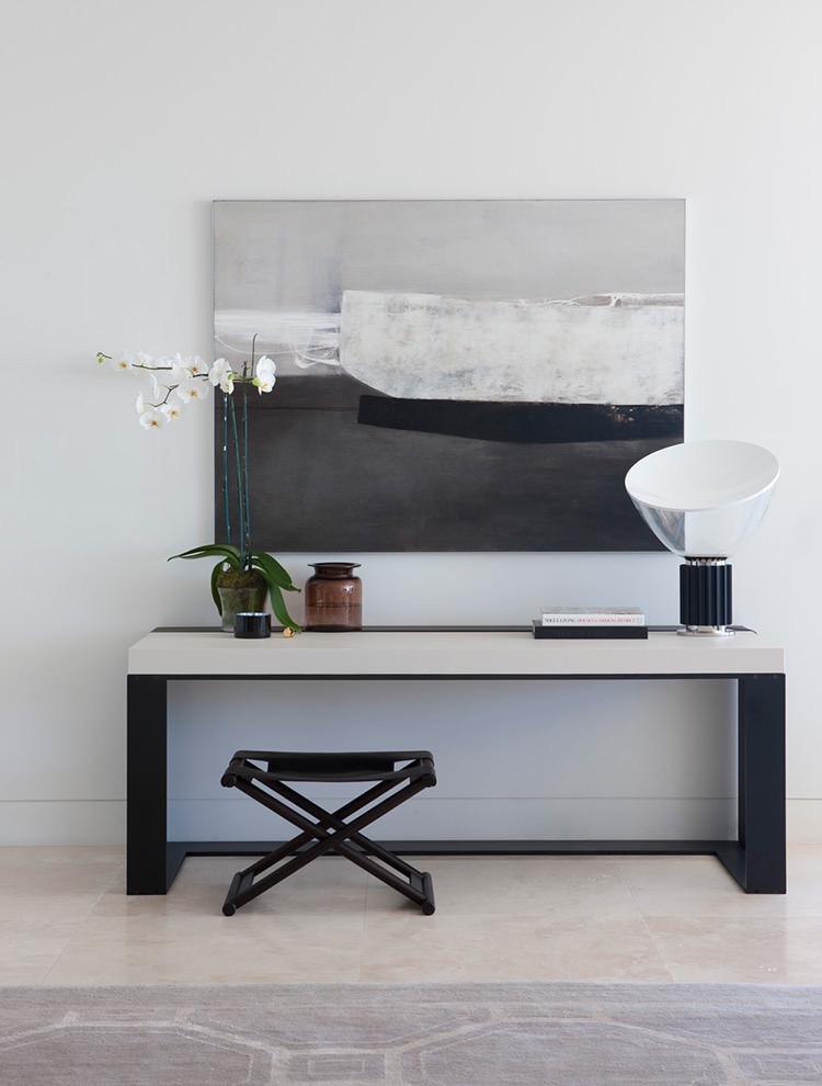 Harbour House by uber-talented Arent&Pyke. How yum is that Christian Liaigre console table?!