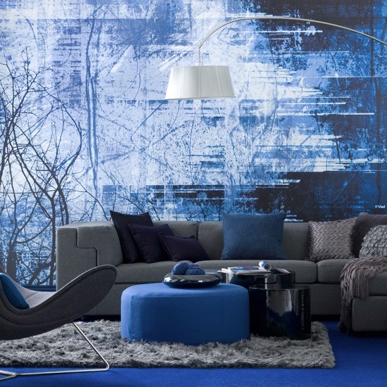 A bold wall mural takes the space to the next level of drama. Complement with similar colour palette and tones. More #blue goodness on the RSD Blog.