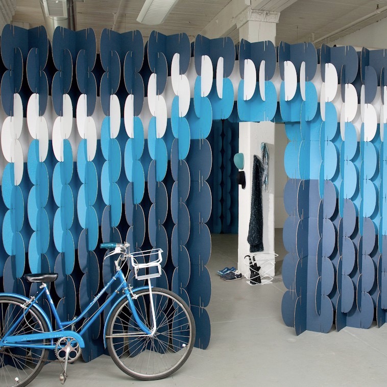 Mio Nomad modular architectural system that can be assembled into freestanding, temporary partitions made from recycled, double-wall cardboard available in a range of colours. More #blue goodness on the RSD Blog.